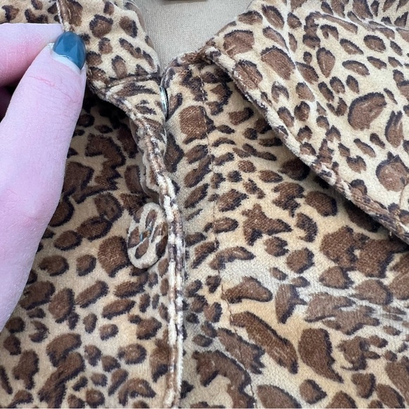 Jeanstar Leopard Print Cropped Jacket – Size Large‎ – NWT – Chic Wide Collar - Picture 4 of 11